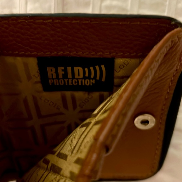 Small Wallet - Picture 3 of 3